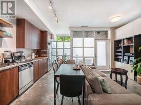 19 Brant St in Toronto, ON - Building Photo