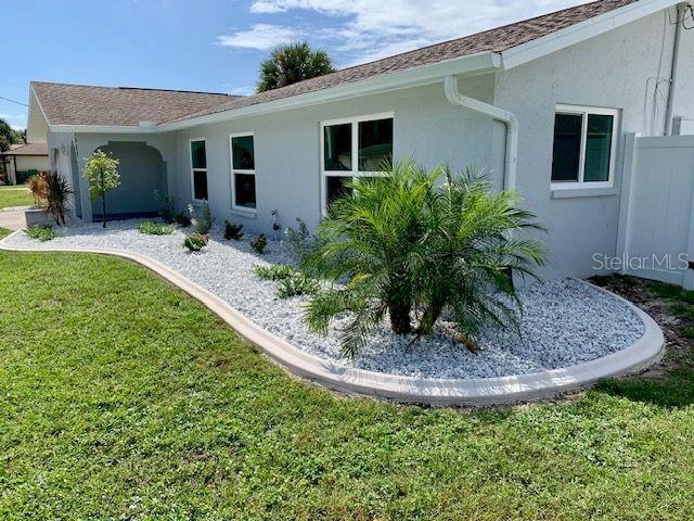 3069 Rock Creek Dr in Port Charlotte, FL - Building Photo - Building Photo