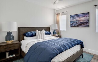 420 Heliotrope Ave in Newport Beach, CA - Building Photo