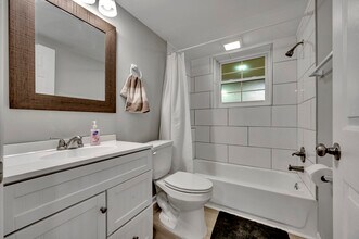 115 Elm St, Unit Apt #101 in Gardendale, AL - Building Photo - Building Photo
