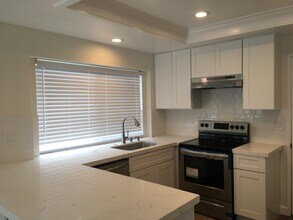 2696 Medford Ct in Carlsbad, CA - Building Photo - Building Photo