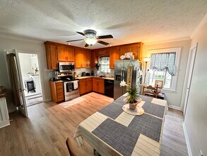 53 Paw Paw Dr in Front Royal, VA - Foto de edificio - Building Photo