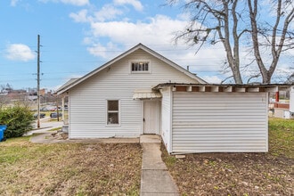 400 W Front St in Glasgow, KY - Building Photo - Building Photo