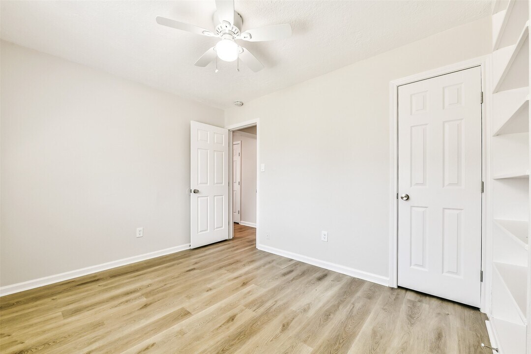 515 Bellmar Ln in Friendswood, TX - Building Photo