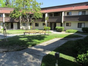 1001 E Evelyn Ter, Unit 130 in Sunnyvale, CA - Building Photo - Building Photo