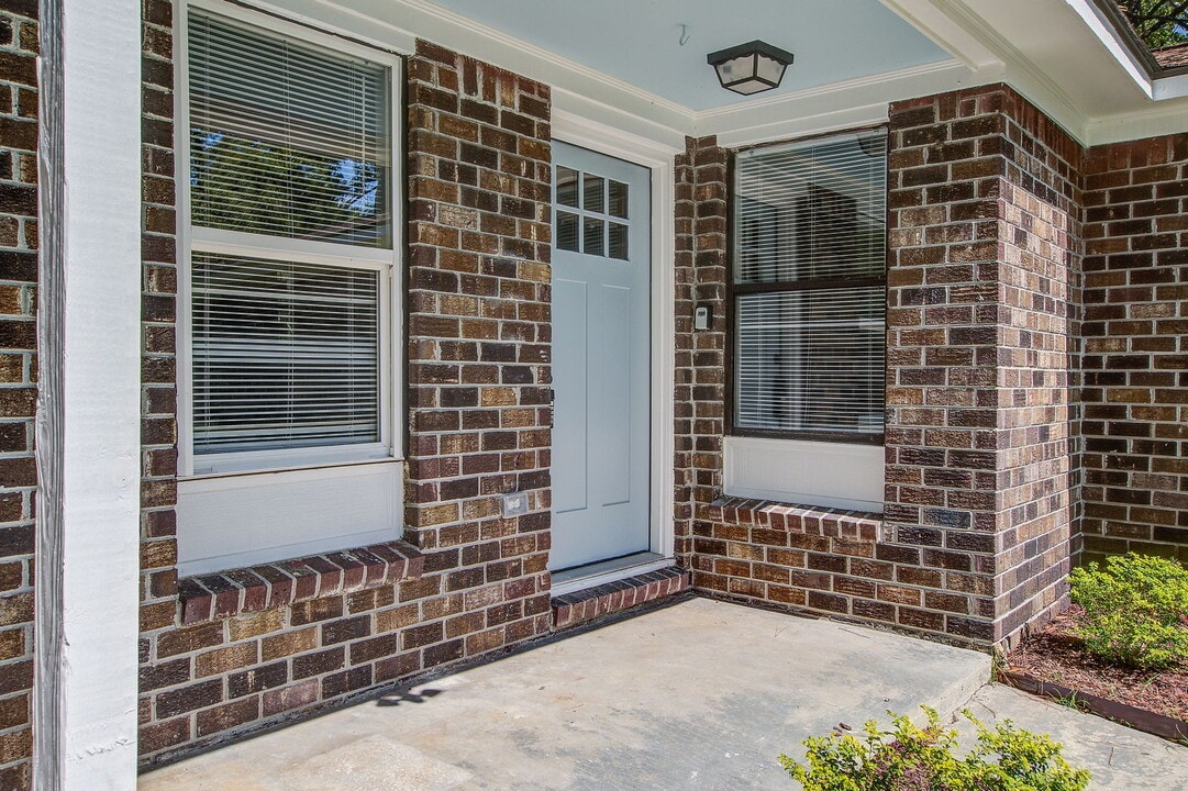 114 Langley Dr in Summerville, SC - Foto de edificio