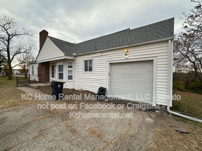 4748 Eastern Ave in Kansas City, MO - Building Photo - Building Photo