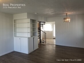 2310 Pinecrest Ave in Ann Arbor, MI - Building Photo - Building Photo