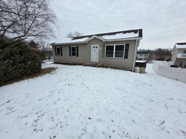 10 Susquehanna Dr in York Haven, PA - Foto de edificio - Building Photo