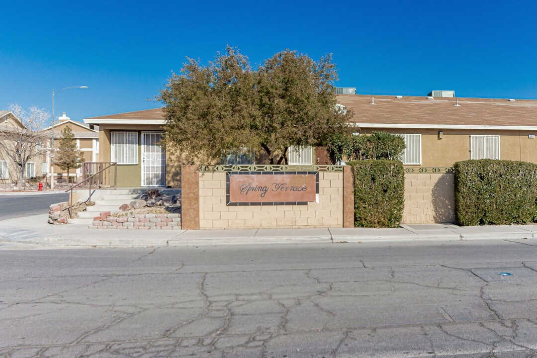 3873 Soda Springs Dr in Las Vegas, NV - Building Photo