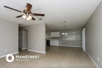 4565 Hartsook Ave in North Port, FL - Foto de edificio - Building Photo