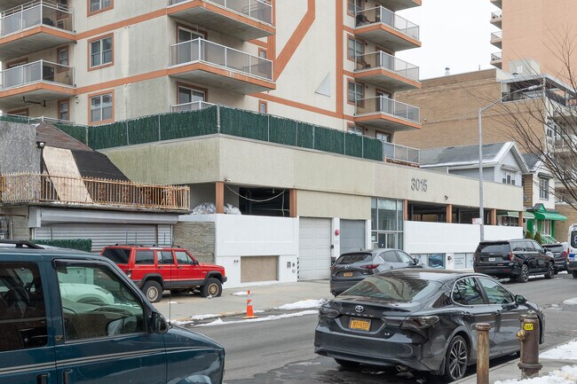 3015 Brighton 6th St in Brooklyn, NY - Building Photo - Building Photo