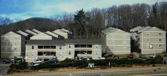 229 E King St, Unit 13 in Boone, NC - Building Photo