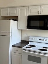 401 NW 84th St in Miami, FL - Building Photo - Building Photo