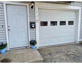 425B Grafton St, Unit 425B in Worcester, MA - Building Photo - Building Photo