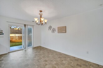 134 Auburn Cir in Glennville, GA - Building Photo - Building Photo
