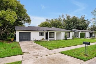 10211 Gray Eagle Dr in Orlando, FL - Building Photo - Building Photo