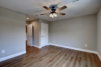 2074 Haystack Cir in Johnson City, TN - Building Photo - Building Photo