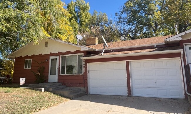 property at 526 N Frey Ave