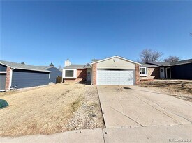 4210 S Cathay Way in Aurora, CO - Building Photo