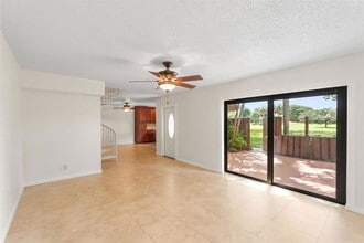 2060 SW 90th Ave in Davie, FL - Building Photo - Building Photo