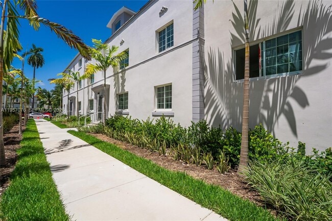 1519 Pennsylvania Ave in Miami Beach, FL - Foto de edificio - Building Photo