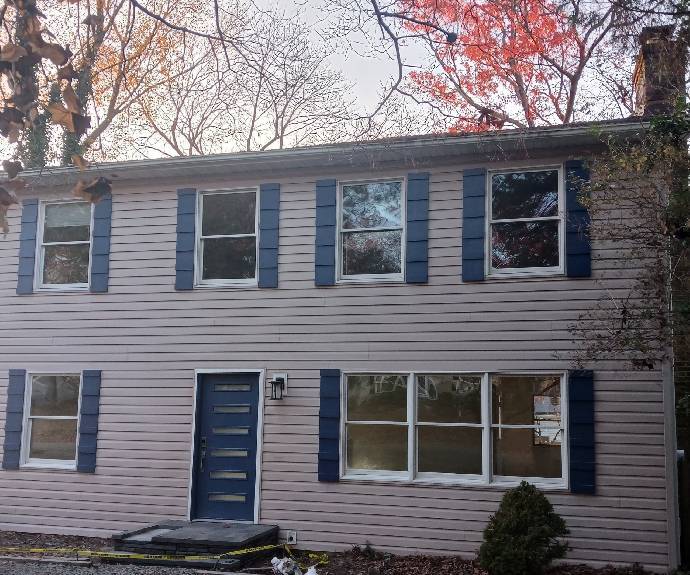 58 Flipper Ave in Manahawkin, NJ - Building Photo