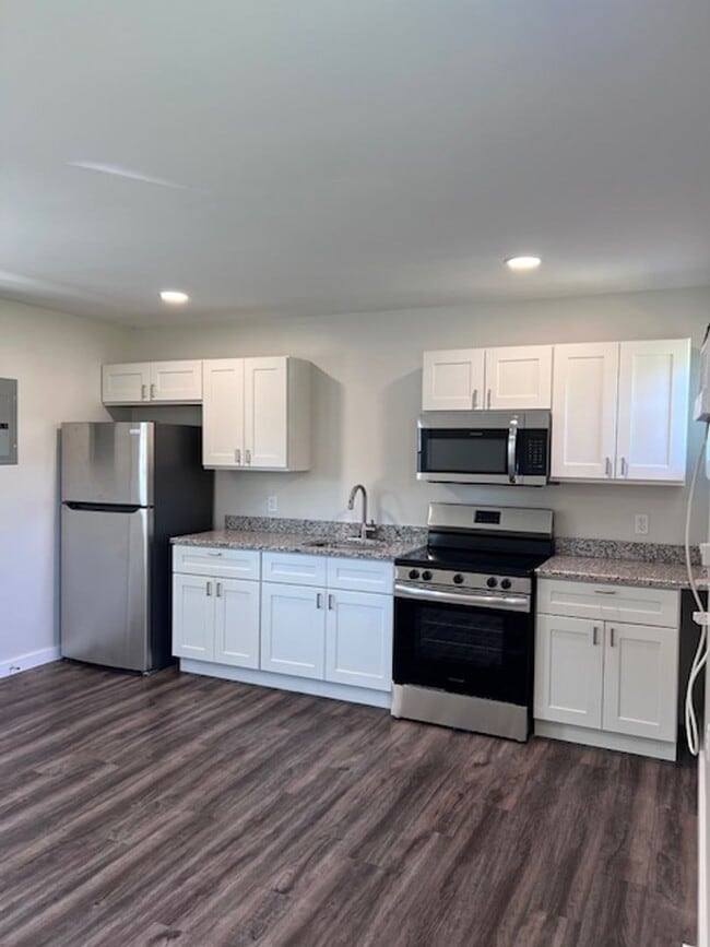 14311 Rte 9W in Ravena, NY - Building Photo - Building Photo