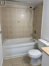 2772 Keele St in Toronto, ON - Building Photo - Building Photo