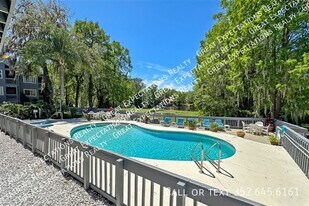 20800 River Dr in Dunnellon, FL - Building Photo