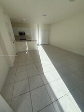 4485 NW 83rd Pkwy in Doral, FL - Building Photo - Building Photo