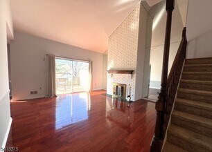 64 Goldfinch Dr in Hackettstown, NJ - Building Photo - Building Photo