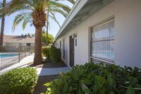 Escondido's Serene Apartments - Escondido Apartments in Phoenix, Arizona