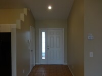 1402 Lakehurst Way in Brandon, FL - Building Photo - Building Photo