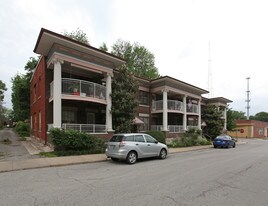 703-709 E 30th St in Kansas City, MO - Building Photo