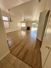 4918 Hearthwood Ct in Stockton, CA - Building Photo - Building Photo
