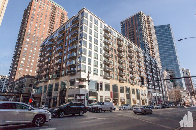 1 E 8th St, Unit 505 in Chicago, IL - Building Photo - Building Photo