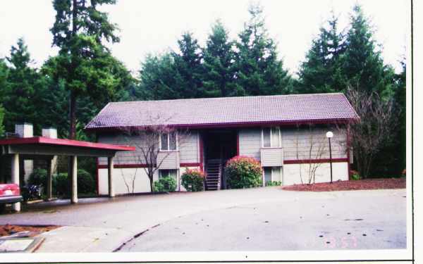 34222 1st Pl S in Federal Way, WA - Building Photo