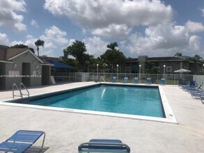 439 NE 210th Cir Terrace in Miami, FL - Building Photo - Building Photo