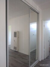 11290 Ohio Ave, Unit 01 in Los Angeles, CA - Foto de edificio - Building Photo