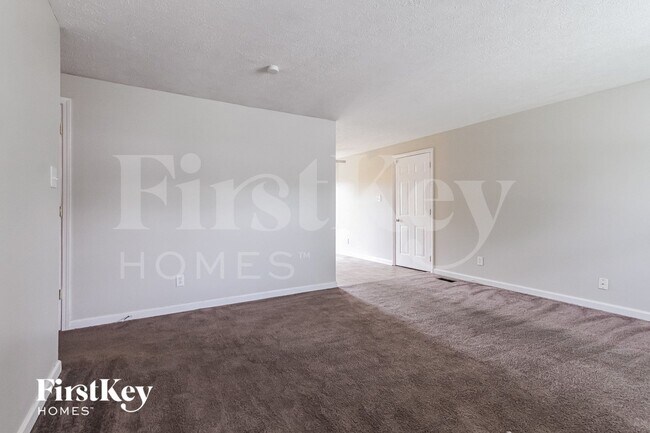 10245 Nassau Ln in Indianapolis, IN - Building Photo - Building Photo