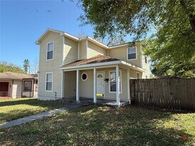 720 Newton Ave S in St. Petersburg, FL - Building Photo