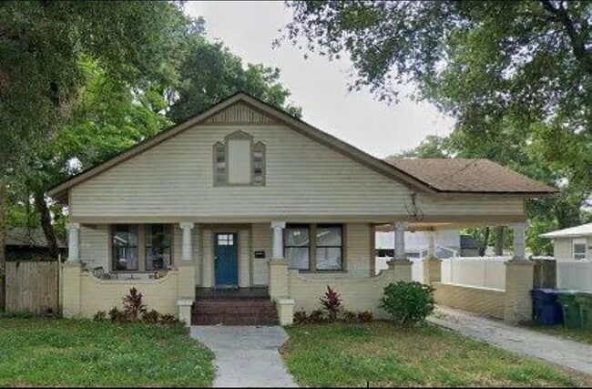 property at 2815 N Jefferson St
