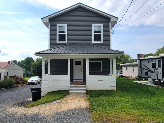2605 Heidelberg Ave, Unit Apt A