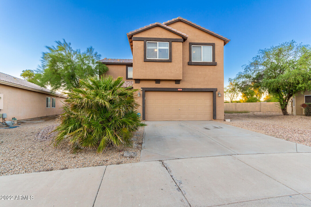 16186 W Lupine Ave in Goodyear, AZ - Building Photo