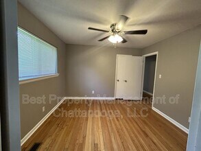 1205 John Ross Rd in Chattanooga, TN - Foto de edificio - Building Photo