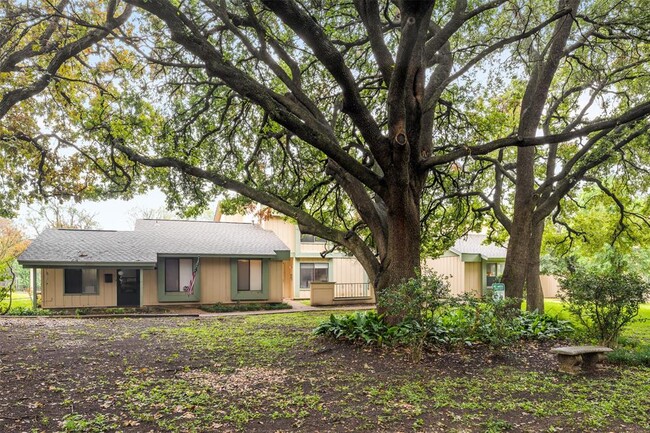 9520 Quail Village Ln in Austin, TX - Building Photo - Building Photo