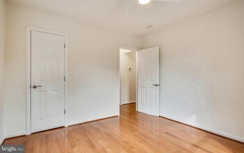 900 N Garfield St in Arlington, VA - Building Photo - Building Photo