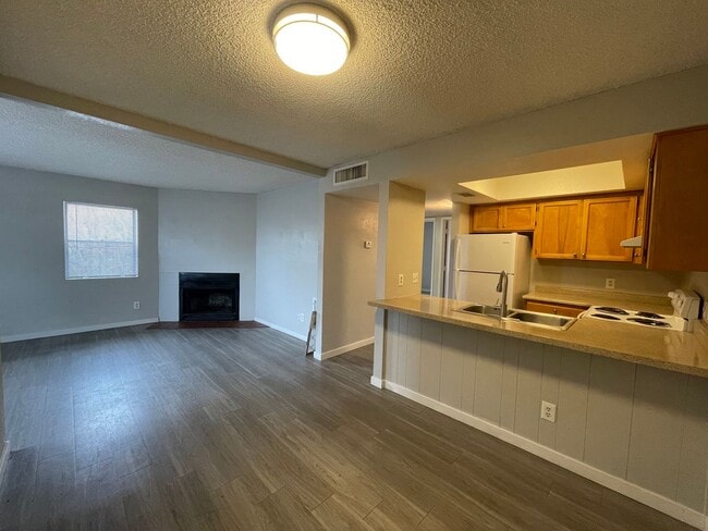property at 940 N Benton Ave