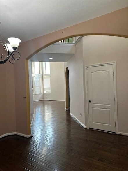 23 Butternut Grove Place in Tomball, TX - Foto de edificio - Building Photo